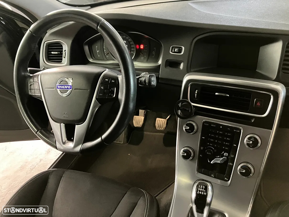 Volvo V60 1.6 D2 Kinetic Eco - 17