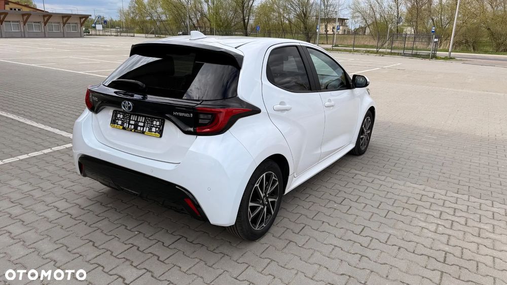 Toyota Yaris Hybrid 1.5 Executive - 4