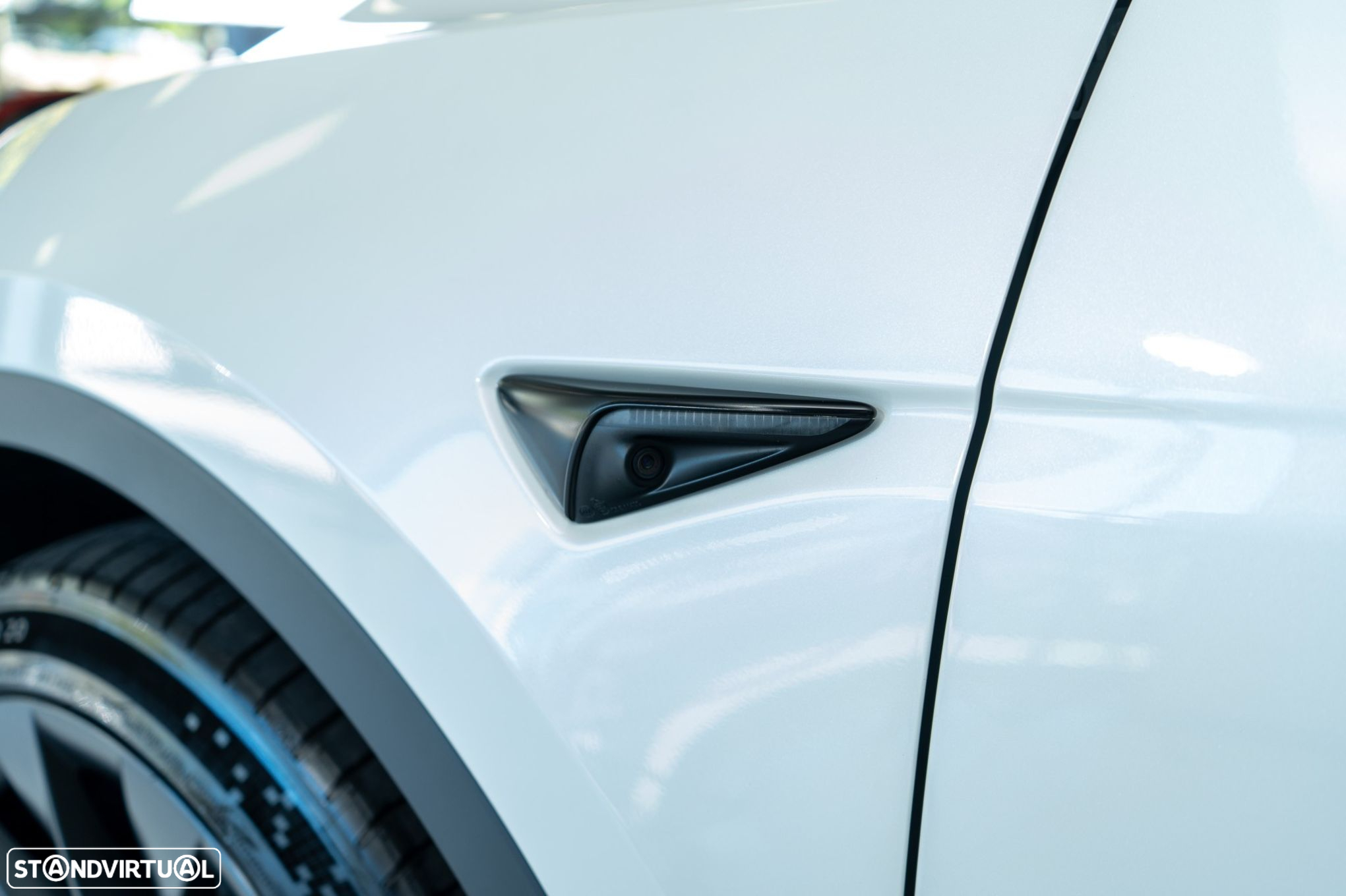 Tesla Model Y Long Range Tração Integral - 31