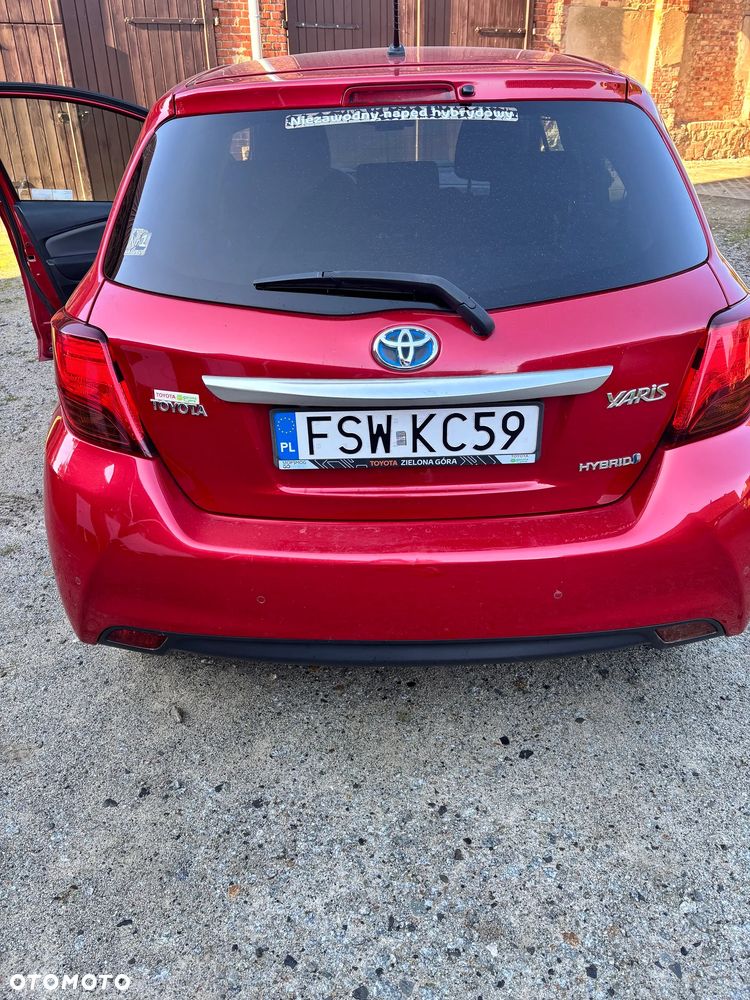 Toyota Yaris Hybrid 100 Dynamic EU6 - 10