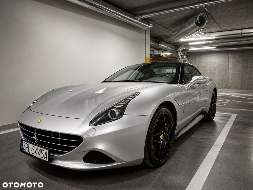 Ferrari California T - 19