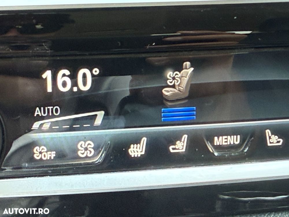 BMW Seria 5 530d xDrive AT MHEV - 27