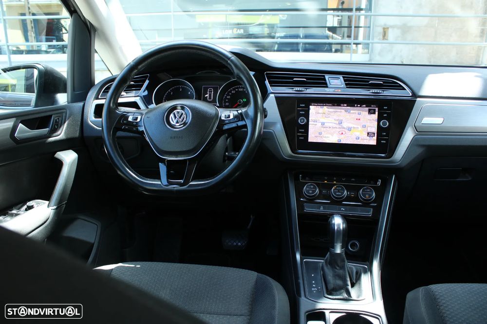 VW Touran 1.6 TDI Highline DSG - 5