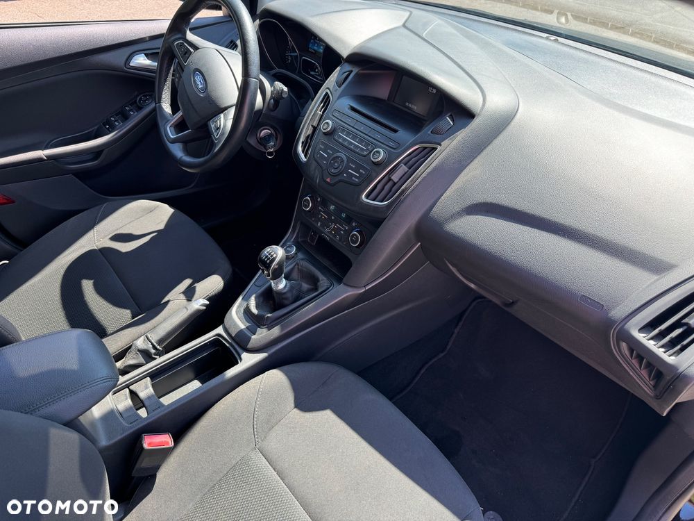 Ford Focus 1.0 EcoBoost Gold X (Edition) - 11