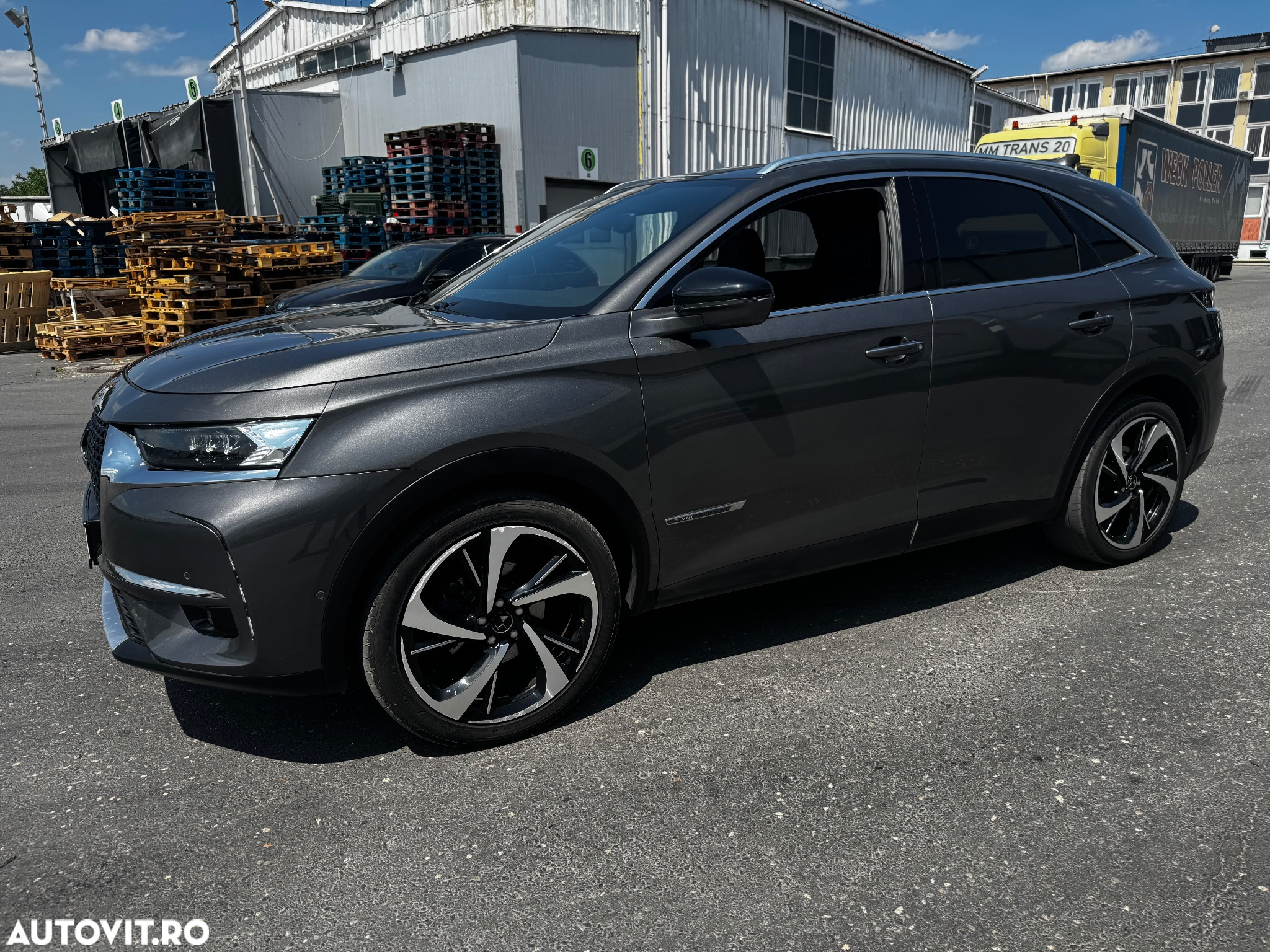 DS Automobiles DS 7 Crossback - 17