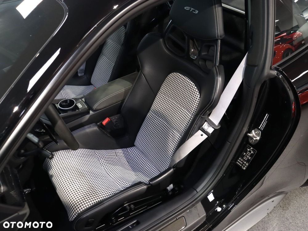 Porsche 911 GT3 PDK - 16