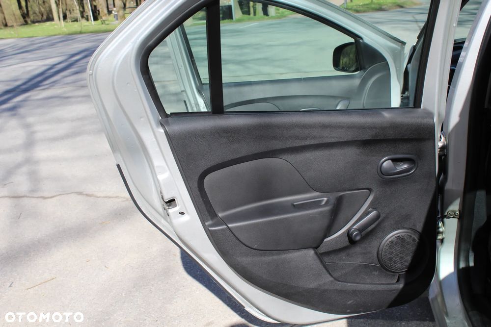 Dacia Logan 1.2 16V Ambiance - 15