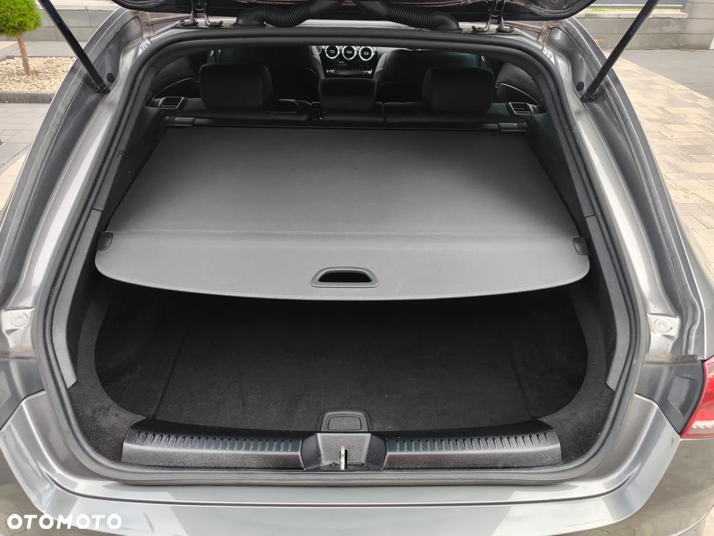 Mercedes-Benz CLA - 27