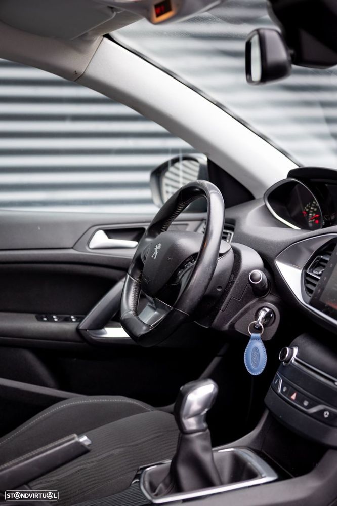 Peugeot 308 SW 1.6 BlueHDi Active - 14