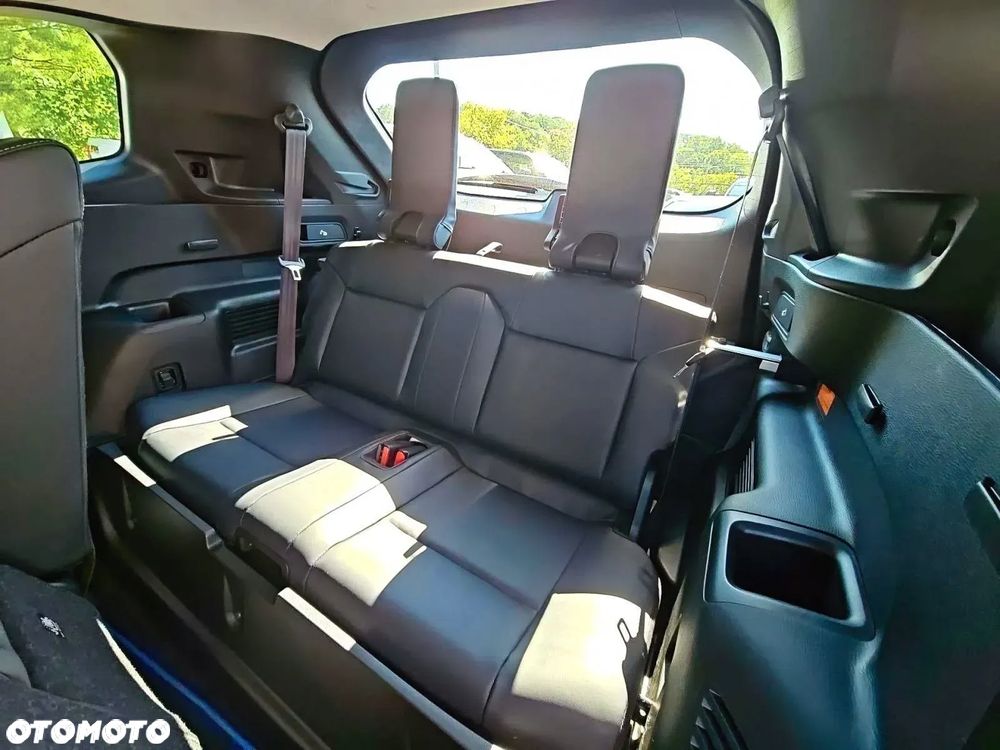 Mitsubishi Outlander - 10