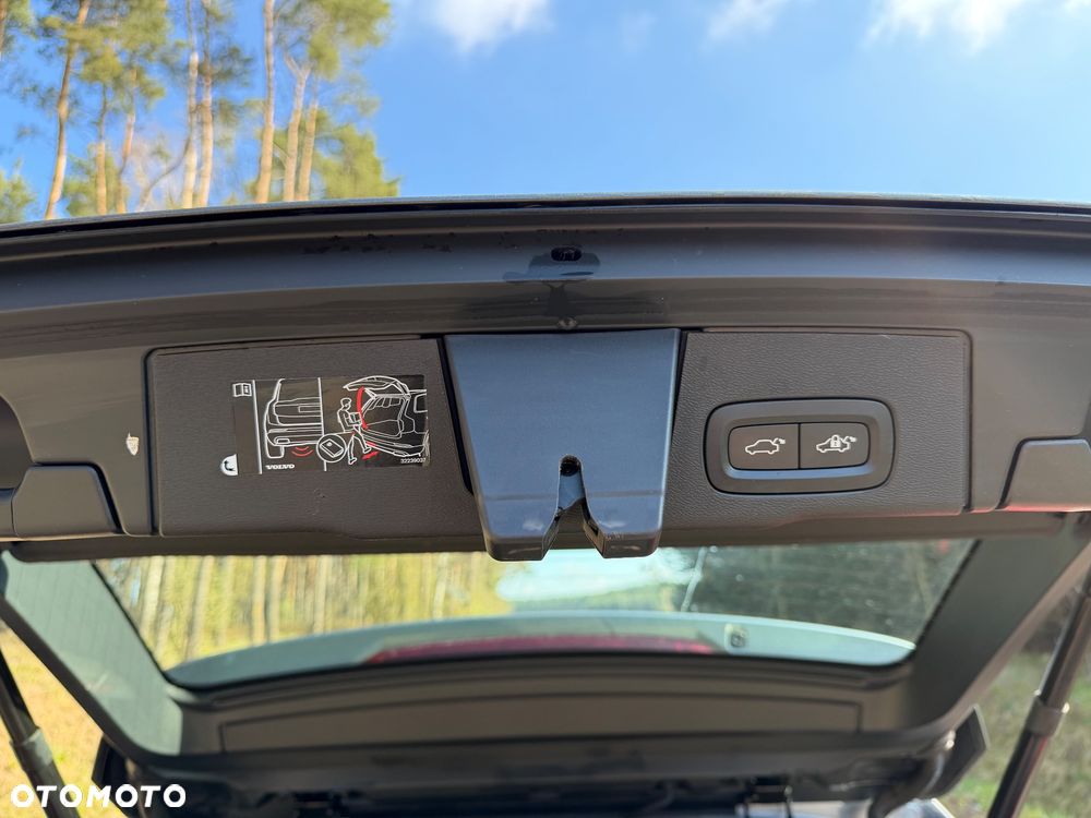 Volvo XC 60 B4 D Geartronic RDesign - 24