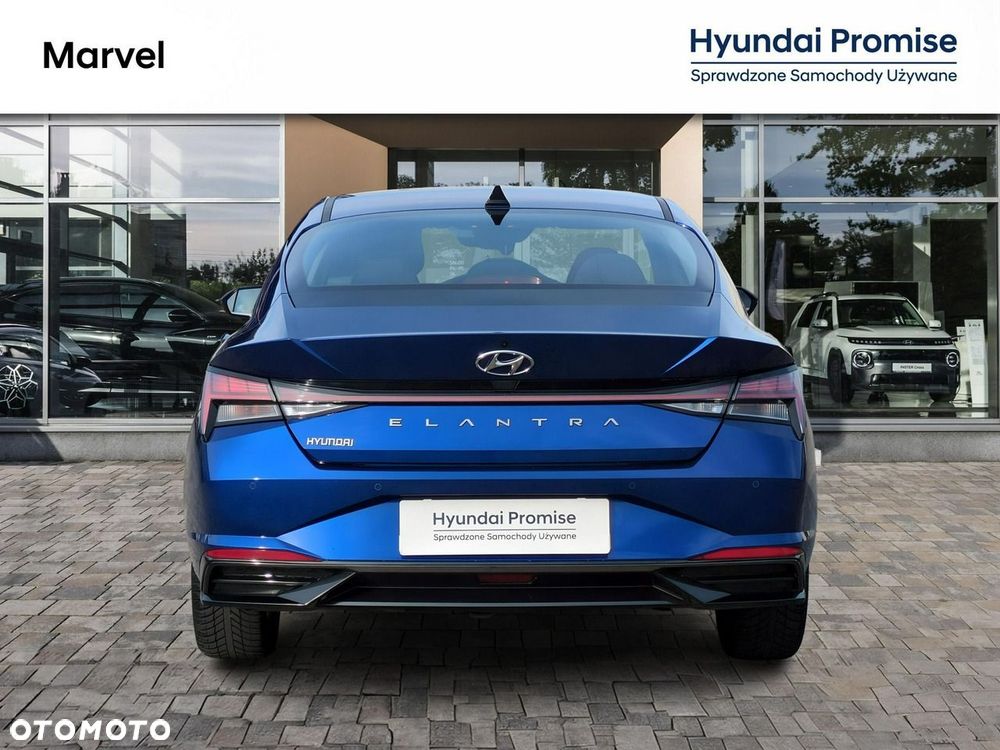 Hyundai Elantra - 5