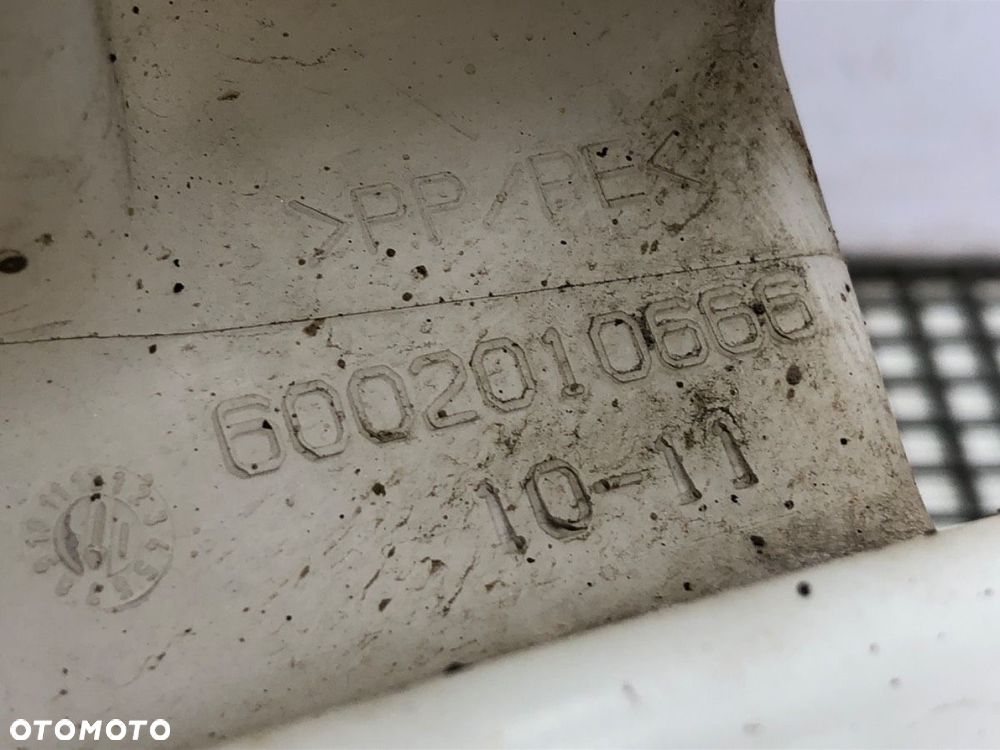 ZBIORNIK SPRYSKIWACZY  VW PASSAT B7 (A32, A33) 2011 - 2022 1.8 TSI 125 kW [170 KM] benzyna 2013 - - 7