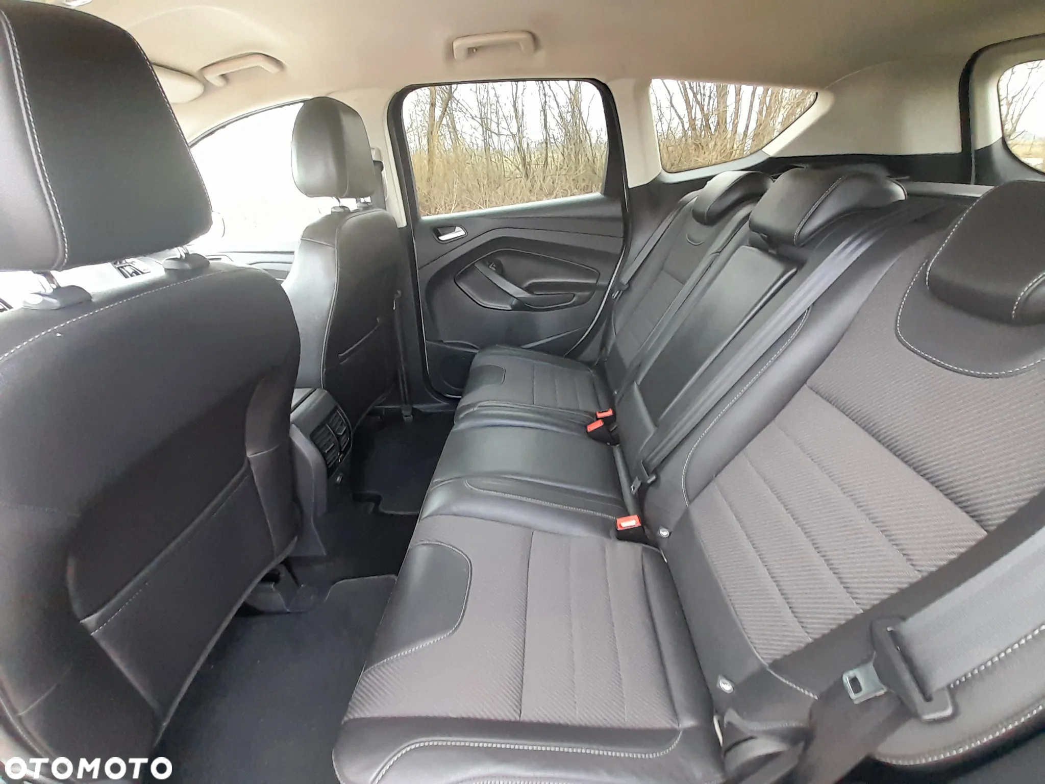 Ford Kuga 2.0 TDCi 4x4 Business Edition - 27