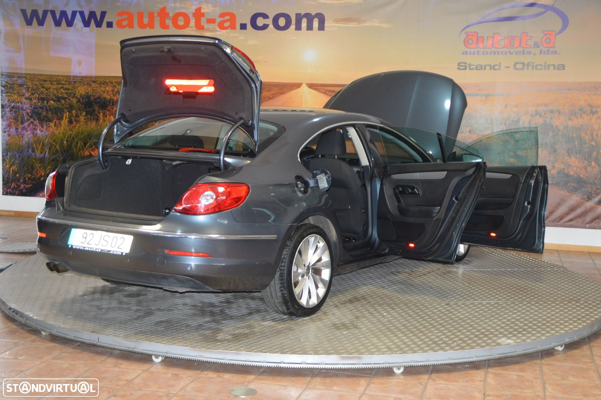 VW Passat CC 2.0 TDi BlueMotion - 13