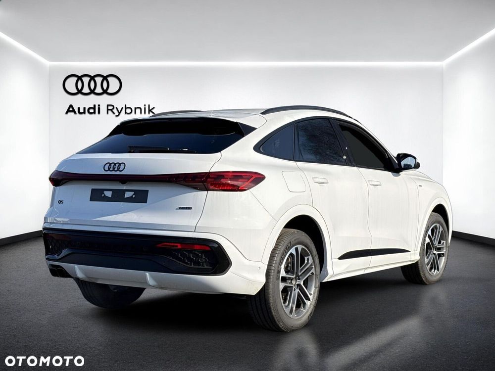 Audi Q5 Sportback - 8