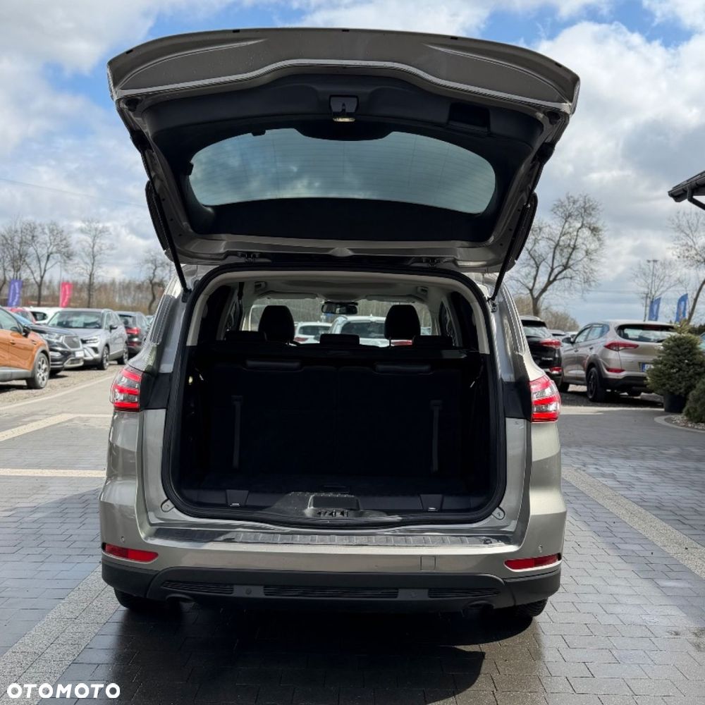 Ford S-Max - 10