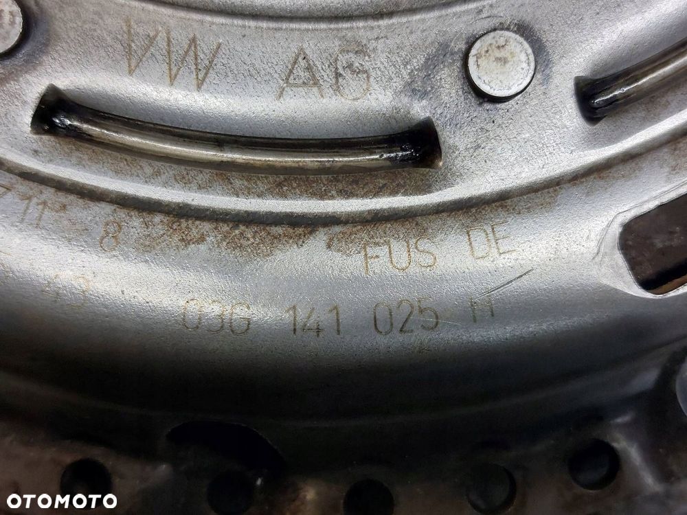 KOŁO DWUMASOWE + TARCZA + DOCISK + ŁOŻYSKO TOURAN I 2.0 TDI 03G141025H - 4
