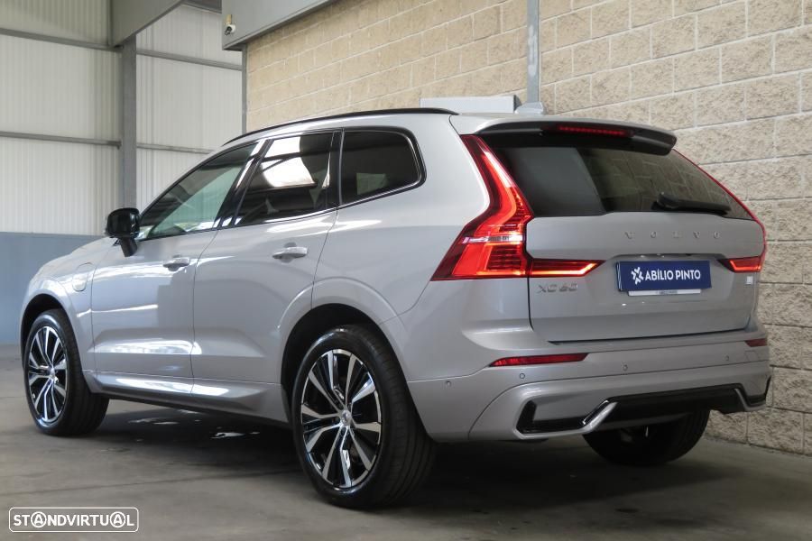 Volvo XC 60 2.0 T6 PHEV Ultimate Dark AWD - 4