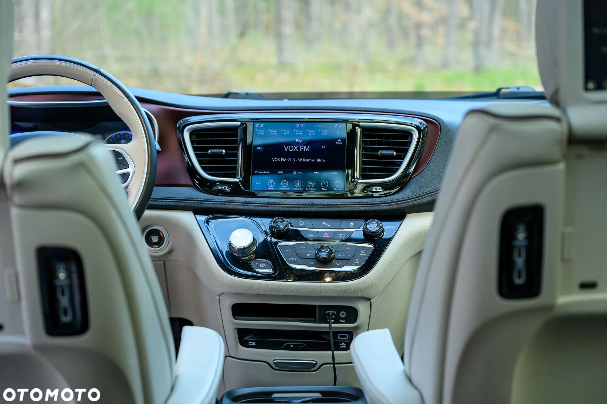 Chrysler Pacifica - 22