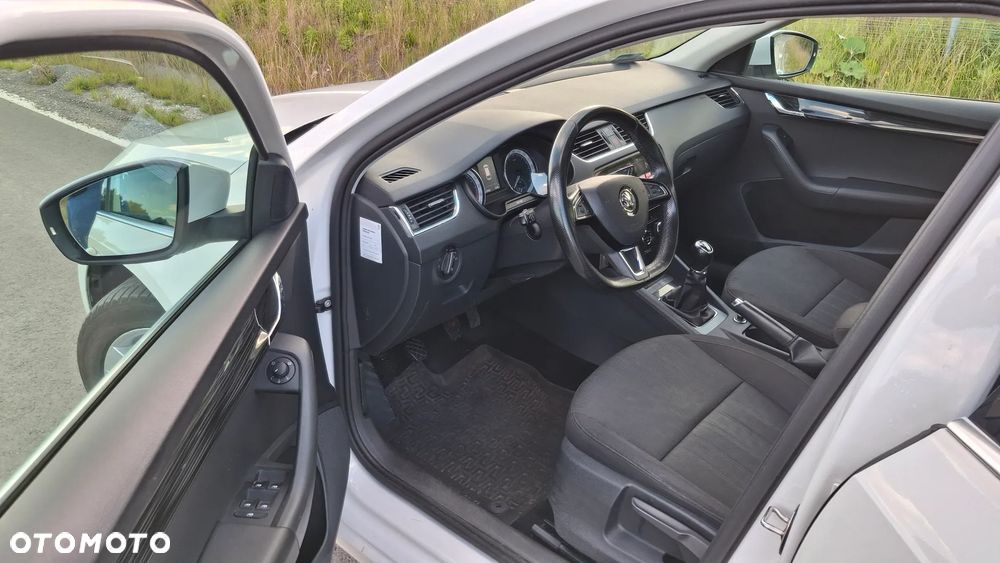 Skoda Octavia 1.6 TDI Ambition - 5