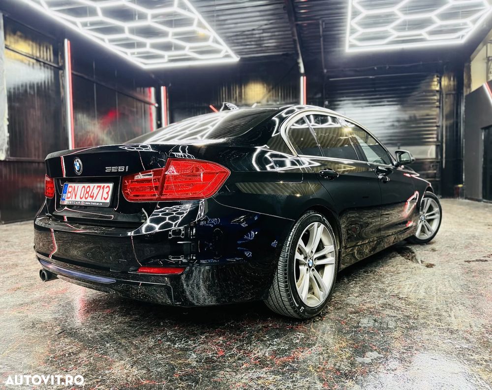 BMW Seria 3 328i Aut. - 2