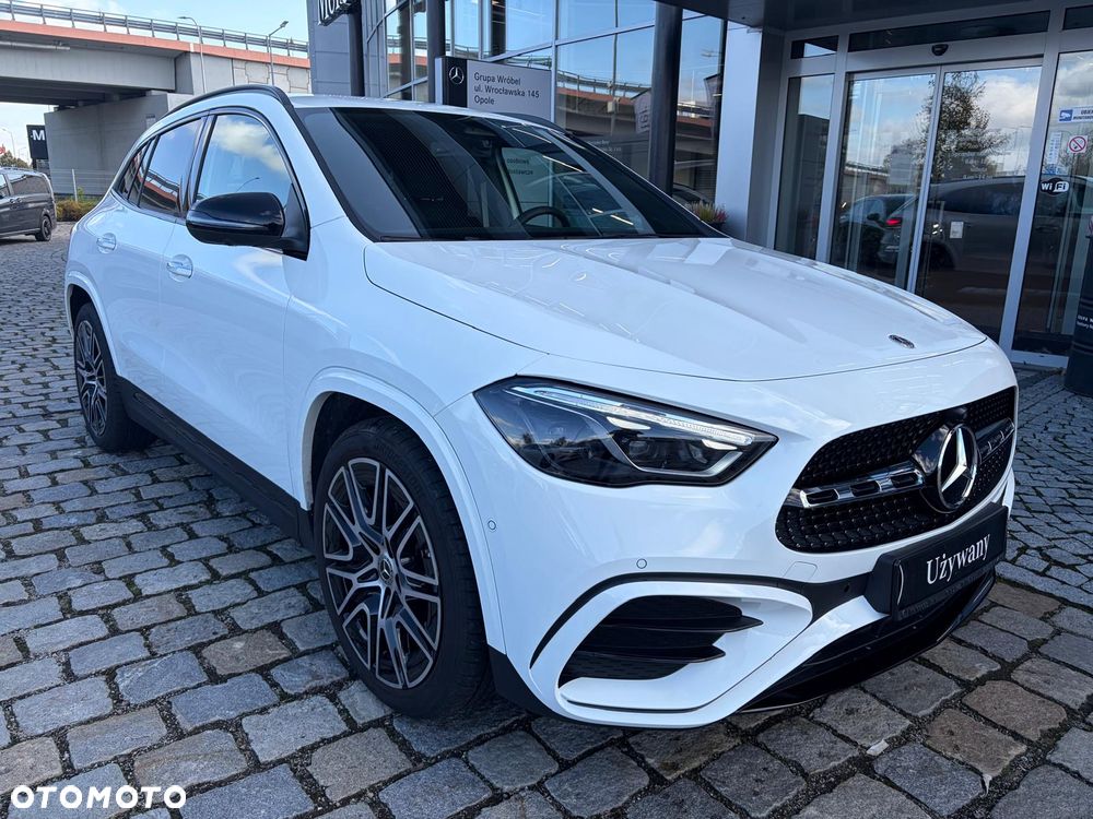 Mercedes-Benz GLA 200 AMG Line - 1