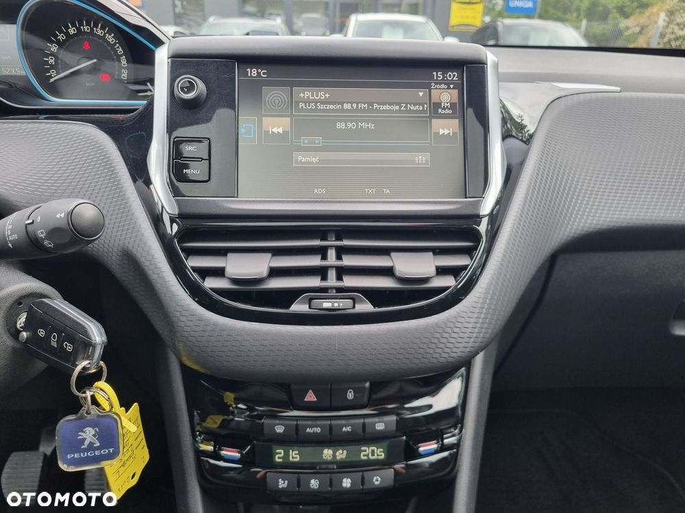Peugeot 2008 1.6 BlueHDi Allure - 18