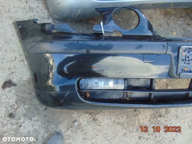 BMW E46 compact ZDERZAK przód przedn halogeny listewki kratki zaślepka szary srebrny kolor STAHLgrau A08 - 8