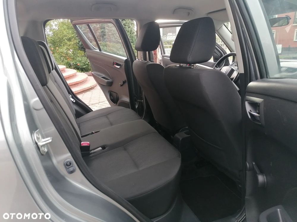 Suzuki Swift - 15