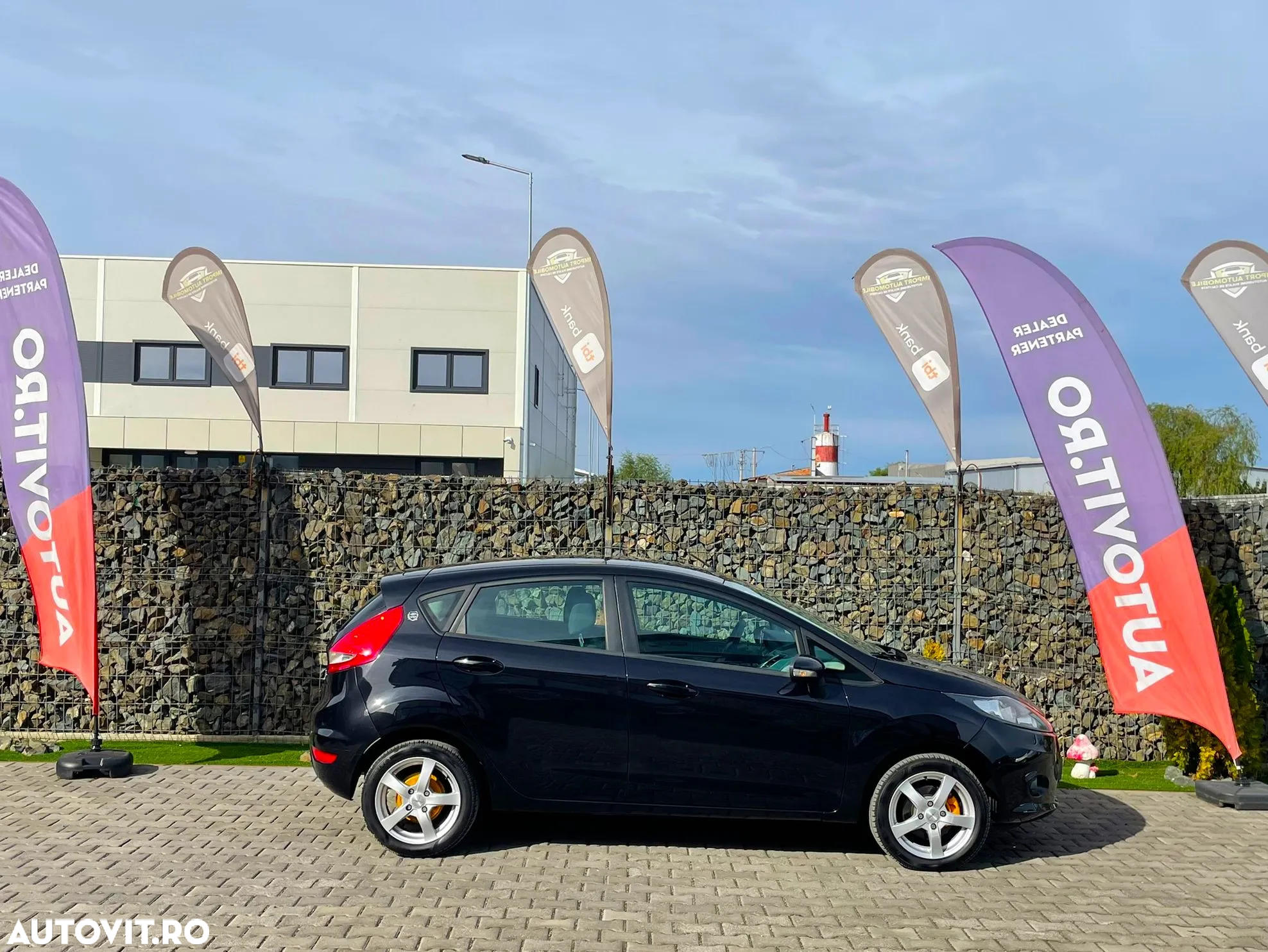 Ford Fiesta 1.25 Trend - 14