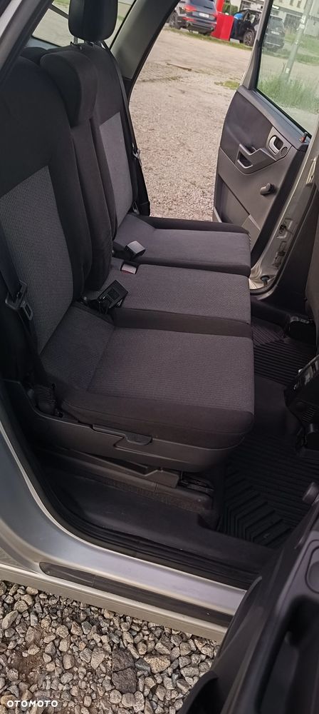 Opel Meriva - 21