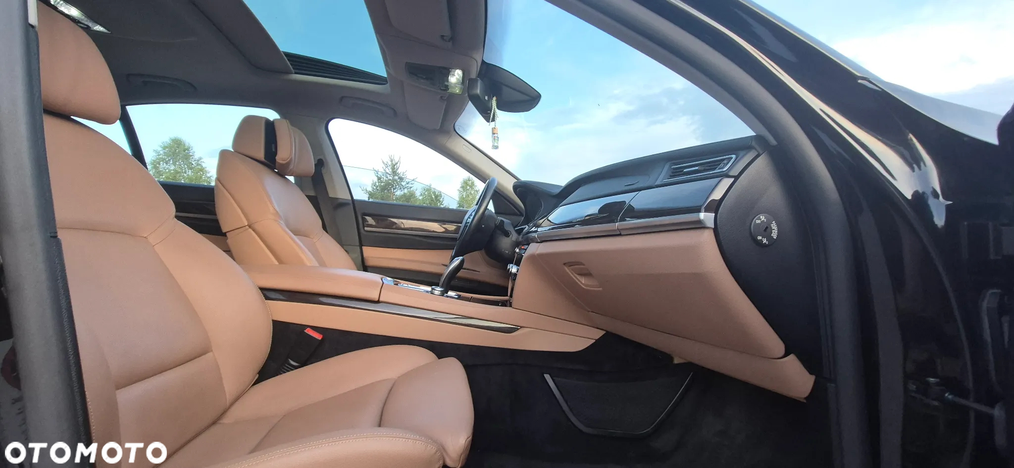 BMW Seria 7 750i xDrive - 6