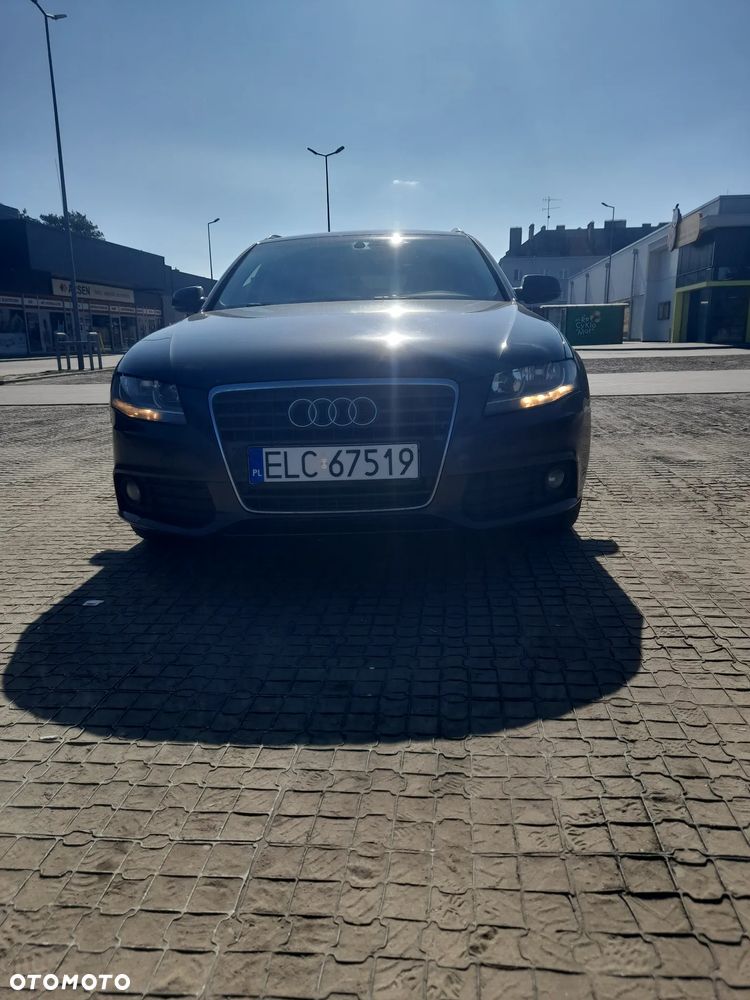 Audi A4 Avant - 10