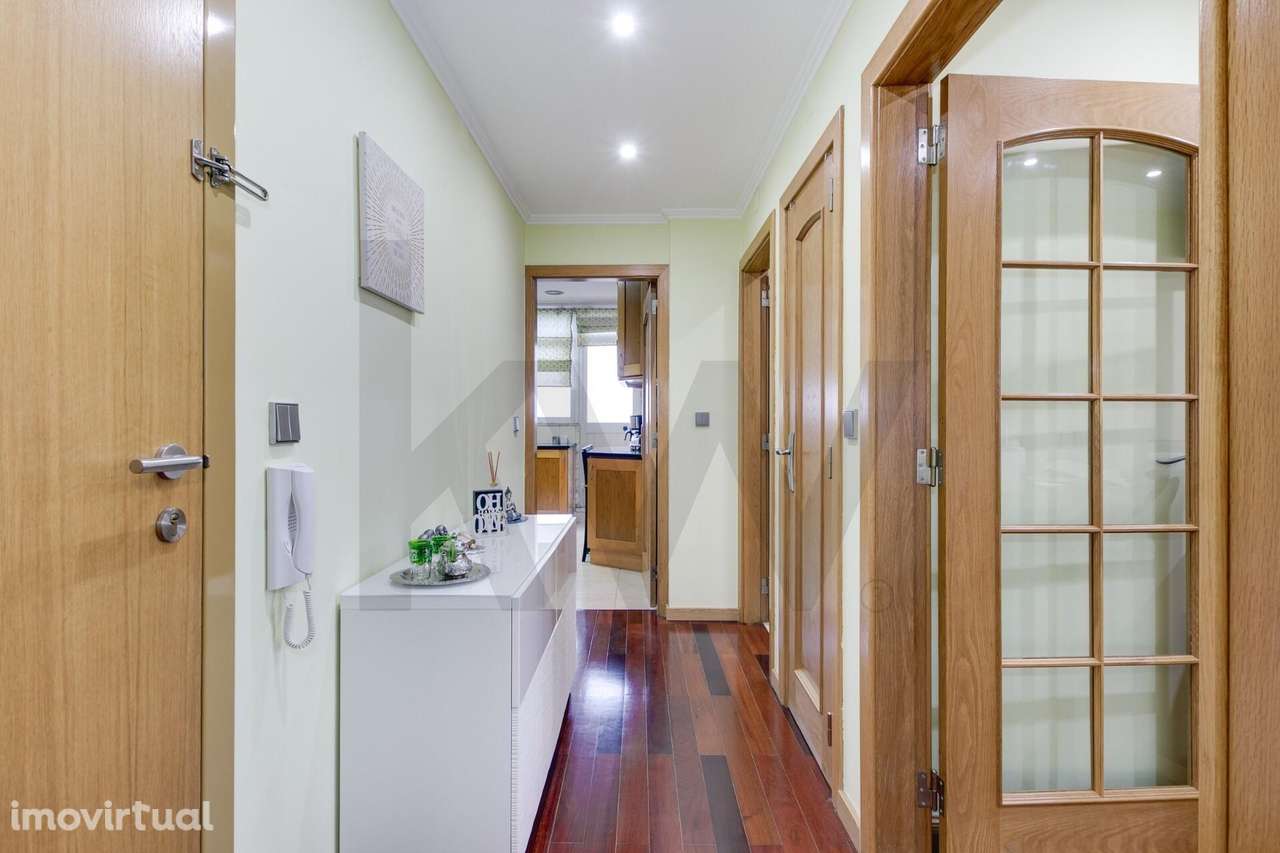 T1 Renovado com arrecadação e terraço com vista panorâmica de rio, Val - Grande imagem: 2/30