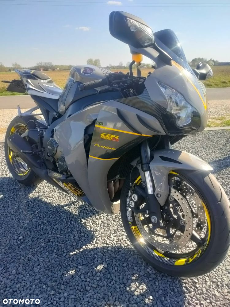 Honda CBR - 5