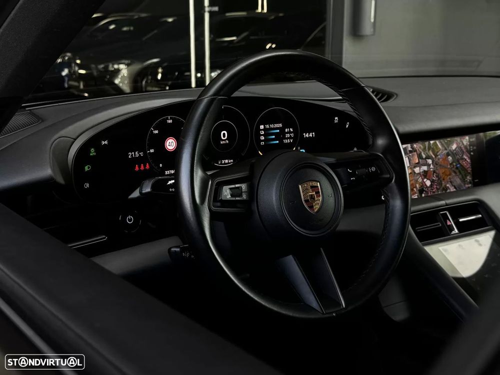 Porsche Taycan 4 - 18