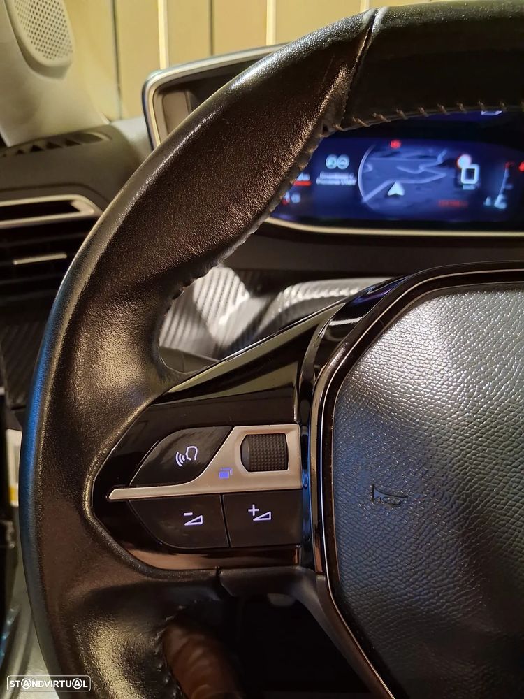 Peugeot 2008 1.5 BlueHDi Allure Pack - 38