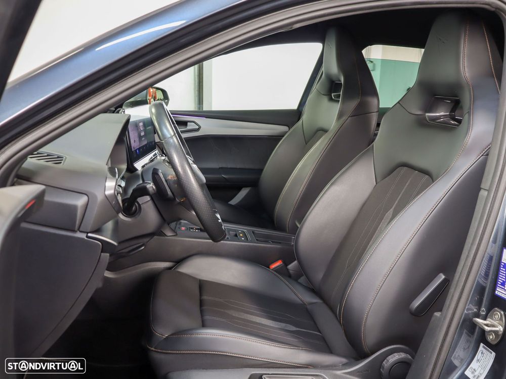 Cupra Leon 1.4 e-Hybrid MID DSG - 9