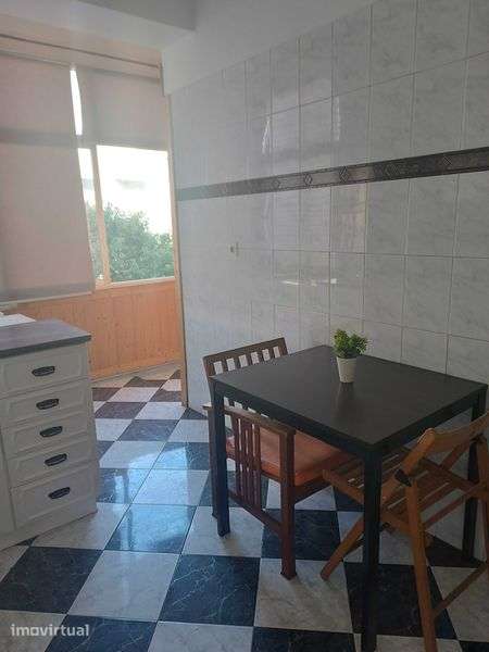 Arrendo bonito T1, mobilado e equipado - Grande imagem: 3/11