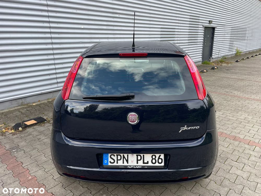 Fiat Punto 1.2 Young - 11