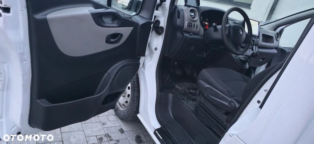 Renault Trafic - 11