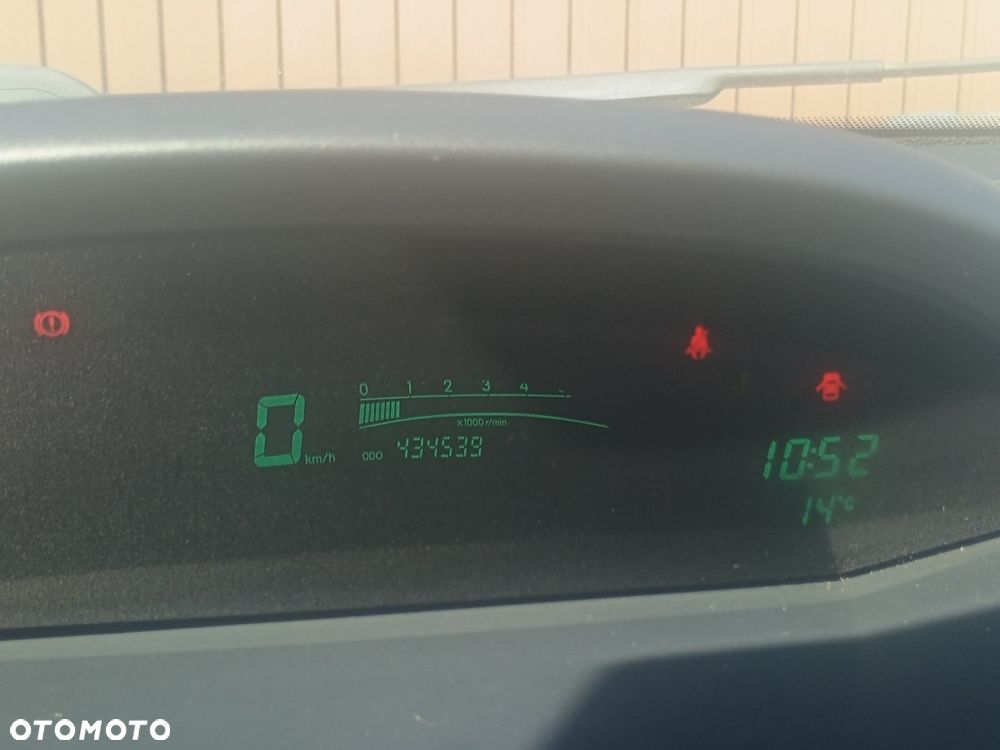 Toyota Yaris - 7