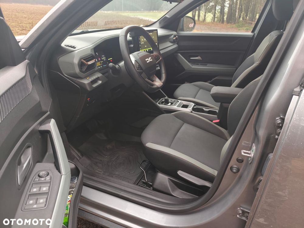 Dacia Duster 1.6 Full Hybrid 140 Extreme MMT - 9