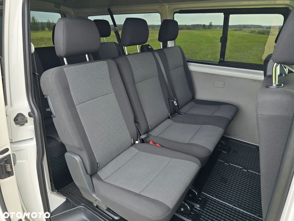 Volkswagen Transporter Kombi T6.1 TDI L2H1 4Motion DSG - 12