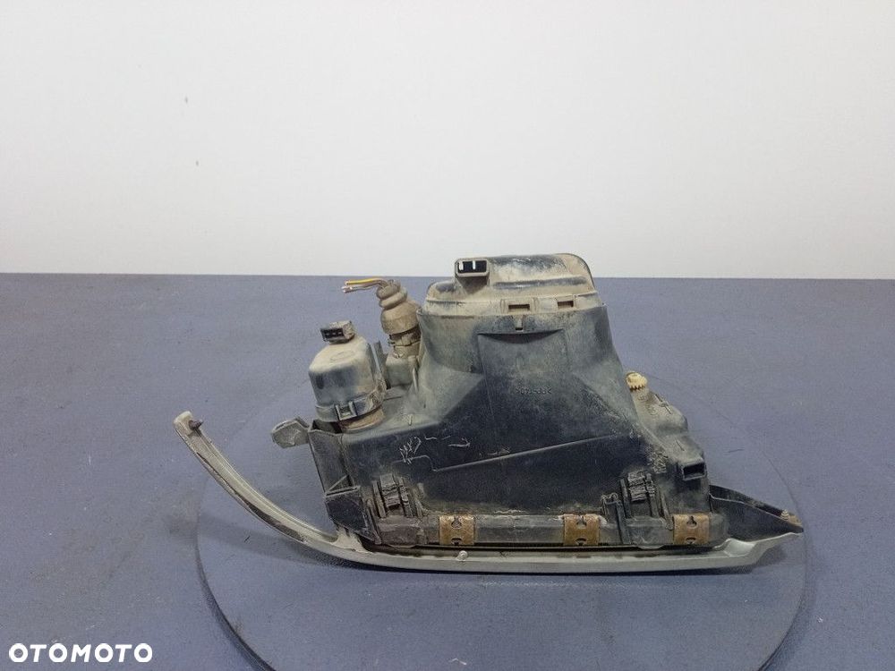 AUDI 80 B4 1.9 D REFLEKTOR LEWY PRZÓD LAMPA PRZEDNIA - 3