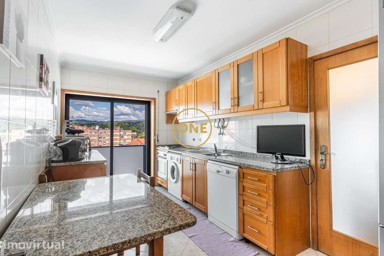 Apartamento T2 com Suite, no coração de Fafe - Grande imagem: 2/24