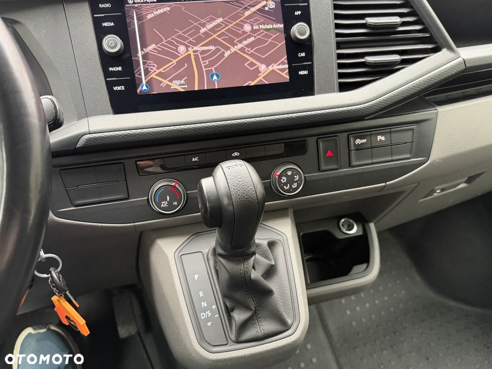 Volkswagen Transporter - 2