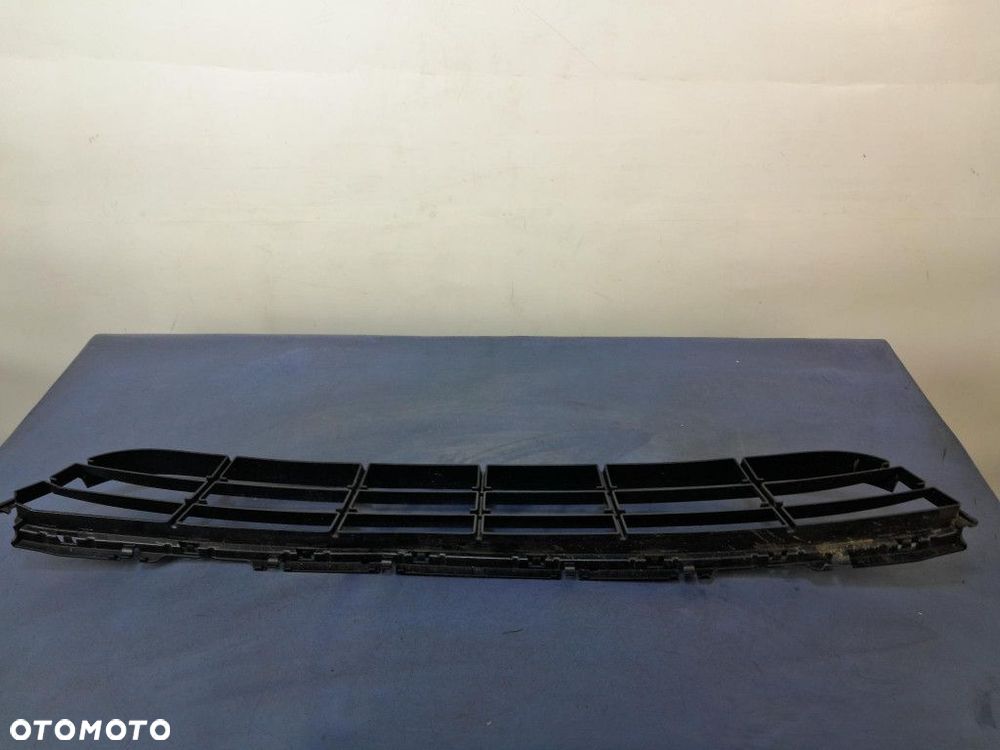 BMW 5 G30 G31 FL KRATKA ZDERZAKA PRZÓD 9498597 - 5
