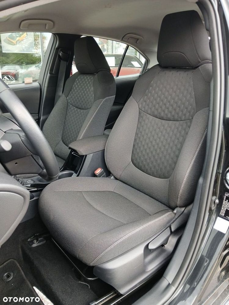 Toyota Corolla - 37